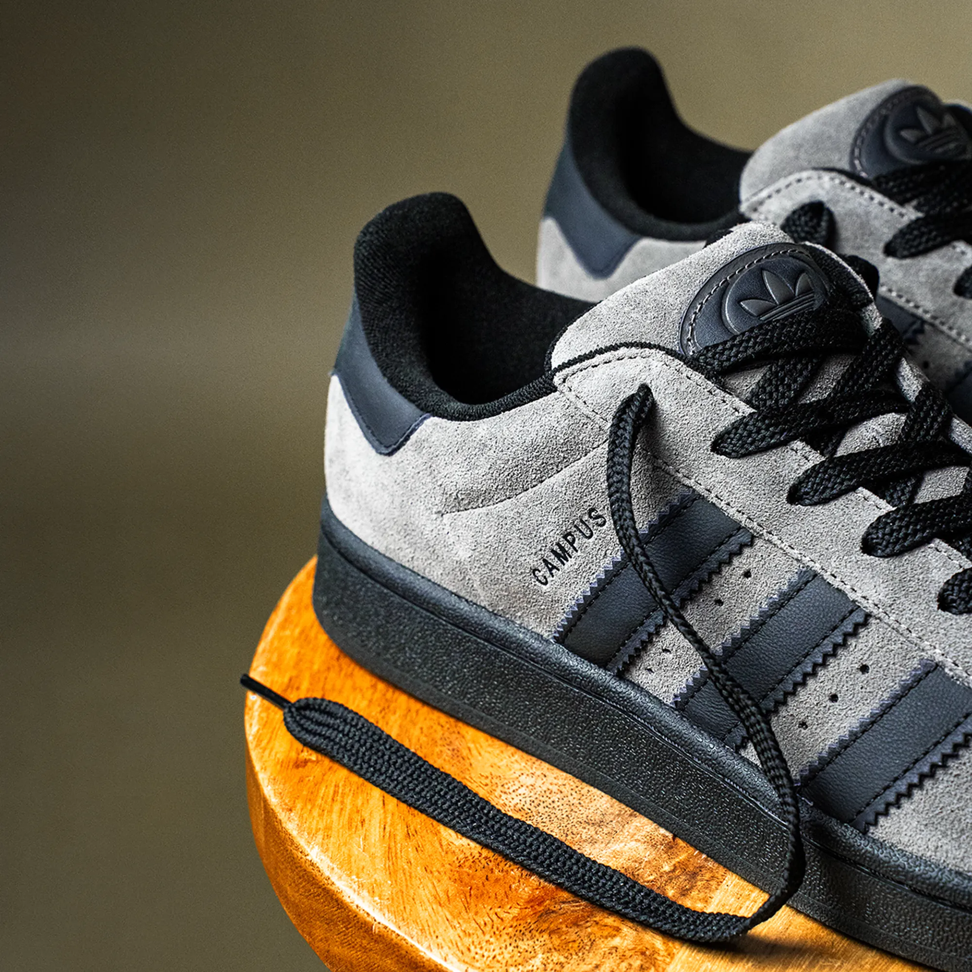 adidas - CAMPUS 00s (charcoal / core black / charcoal)