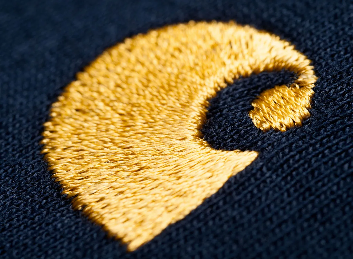 Carhartt WIP Chase Tshirt Dark Navy / Gold