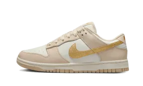 Dunk Low Phantom Metallic Gold