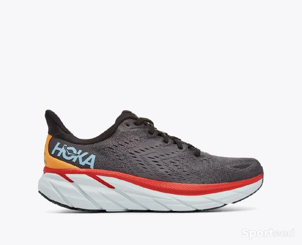 Hoka Clifton 8 d'occasion Ajouté le : 20/02/2024