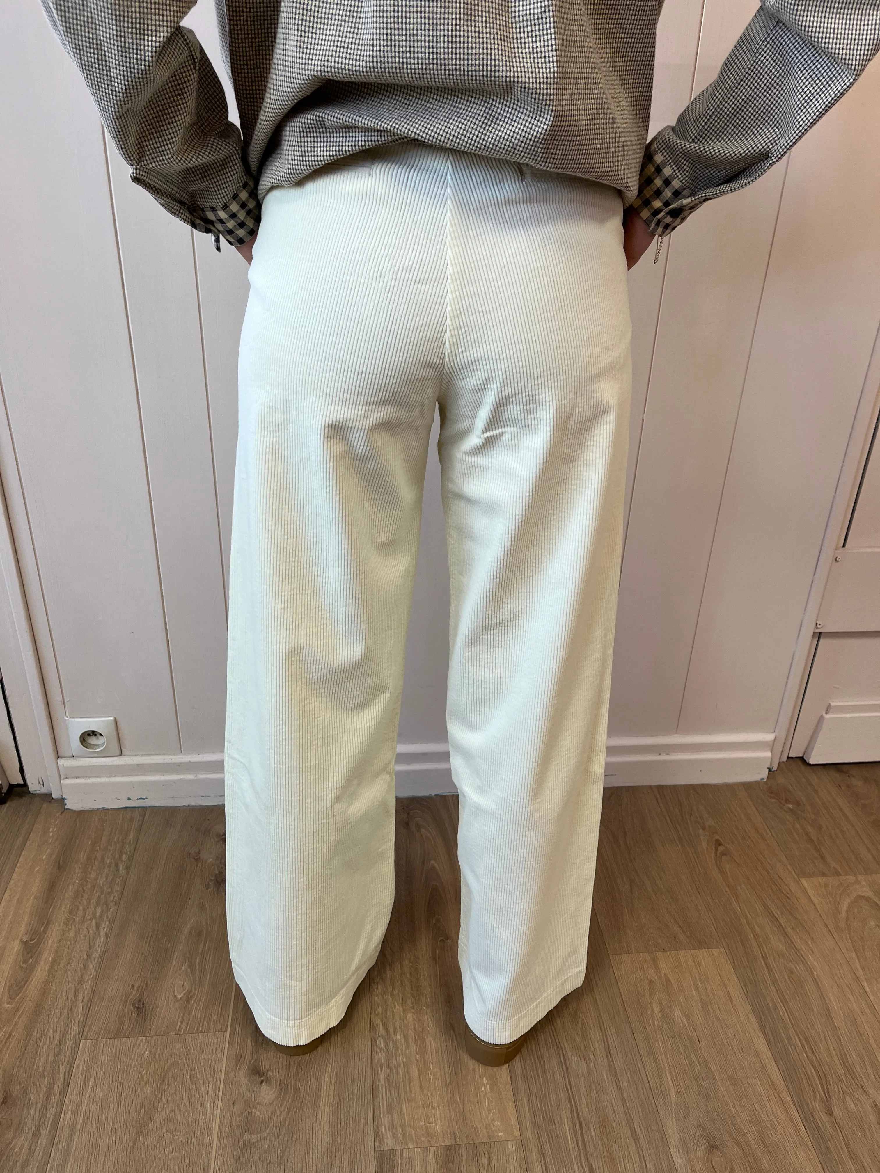 Le pantalon velours PACIFIE de Hod