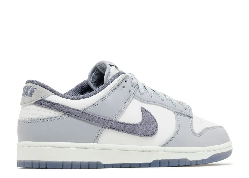 Nike Dunk Low SE Light Carbon