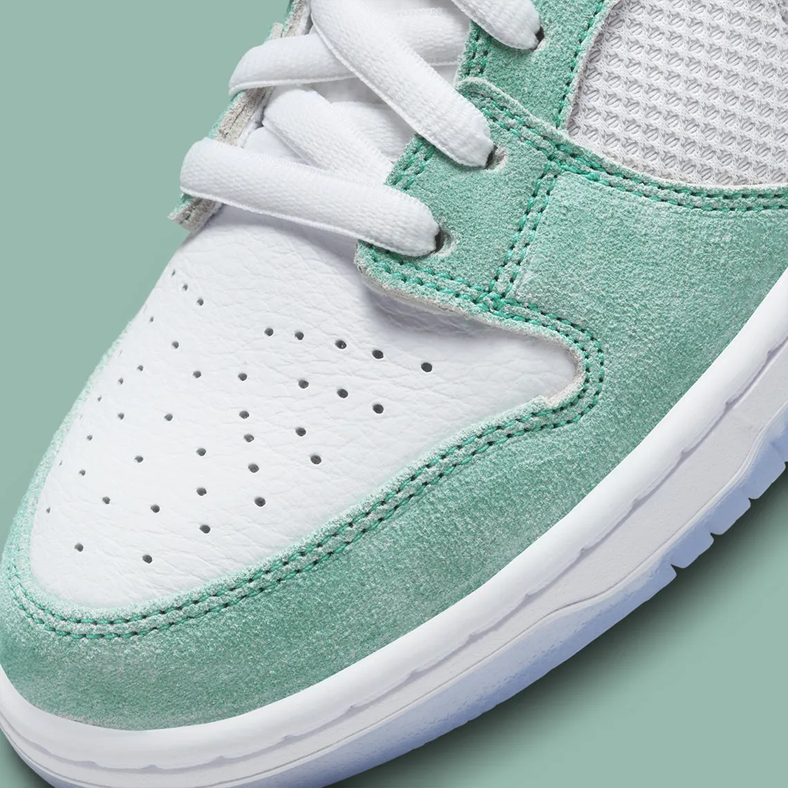 Nike SB Dunk Low April Skateboards