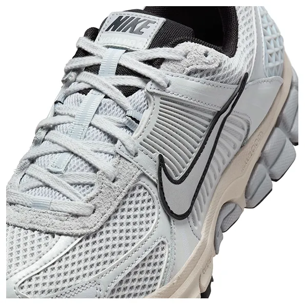 Nike Wmns Zoom Vomero 5 Chrome IMPACT PREMIUM