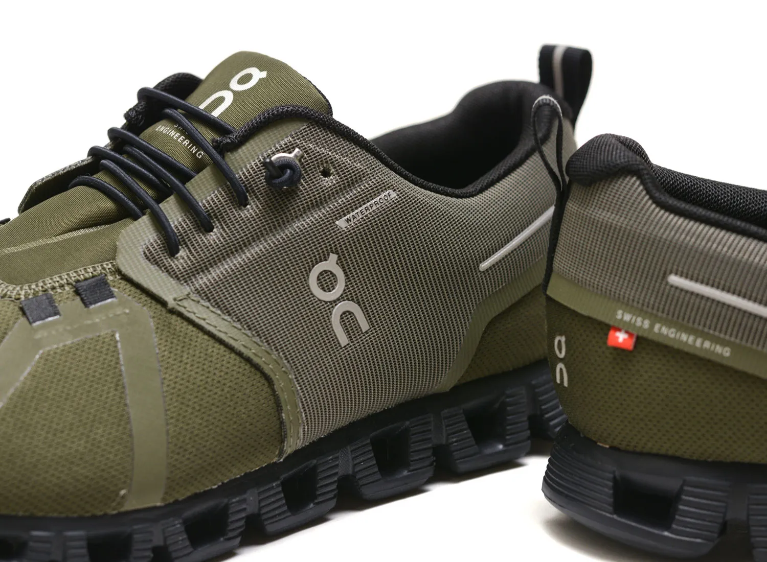 On Running Cloud 5 Waterproof Olive / Black