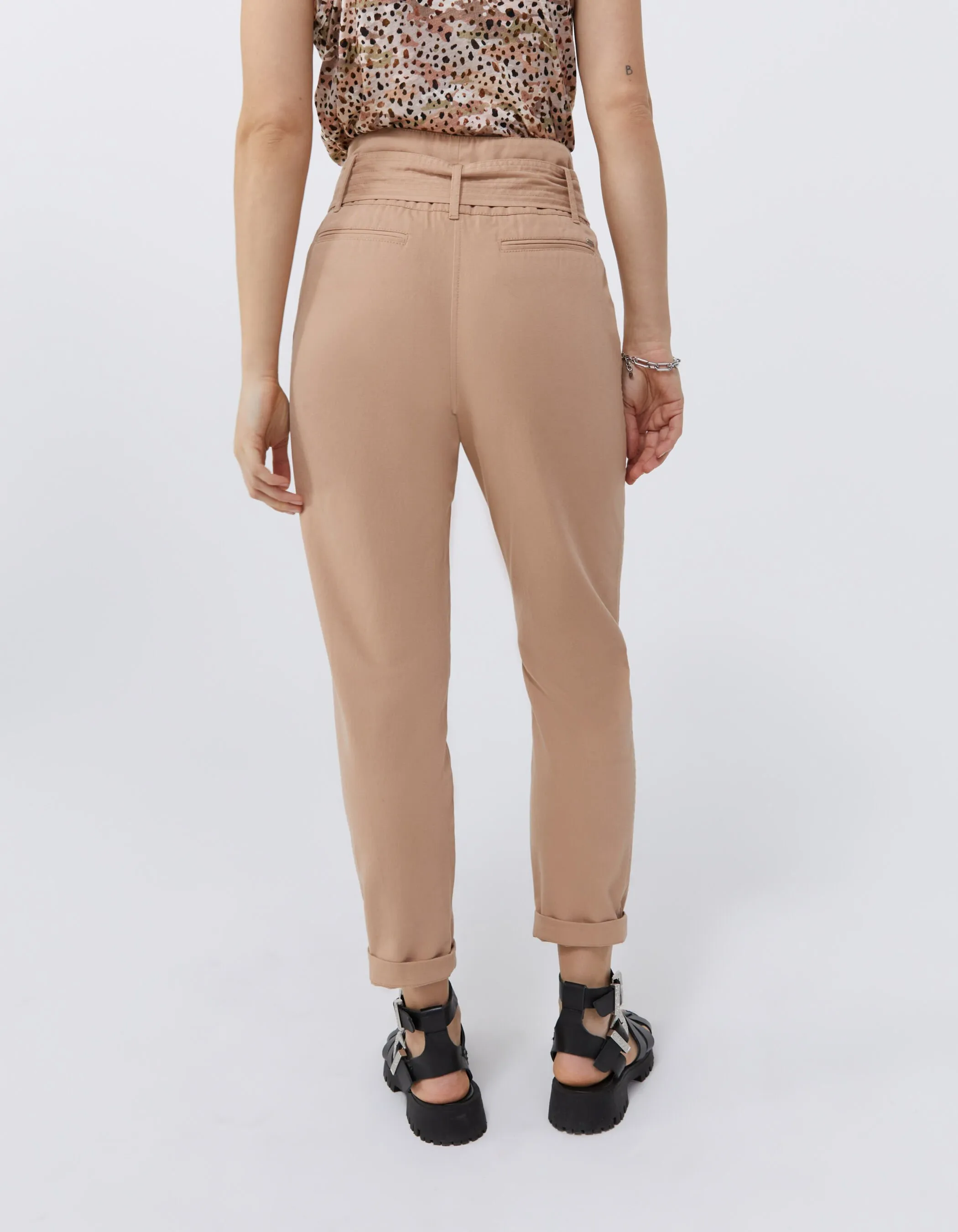 Pantalon cigarette Desert taille haute ceinturée Femme