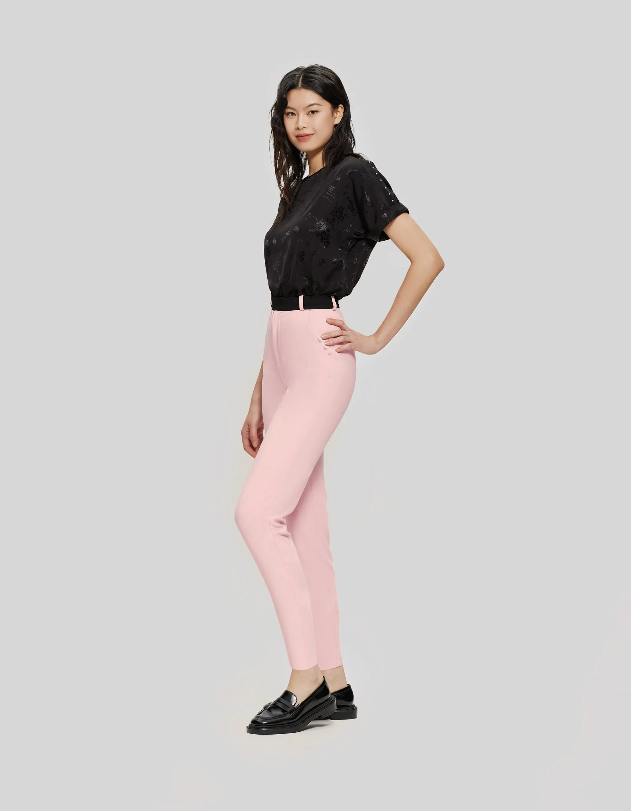 Pantalon de costume cigarette rose ceinture noire Femme