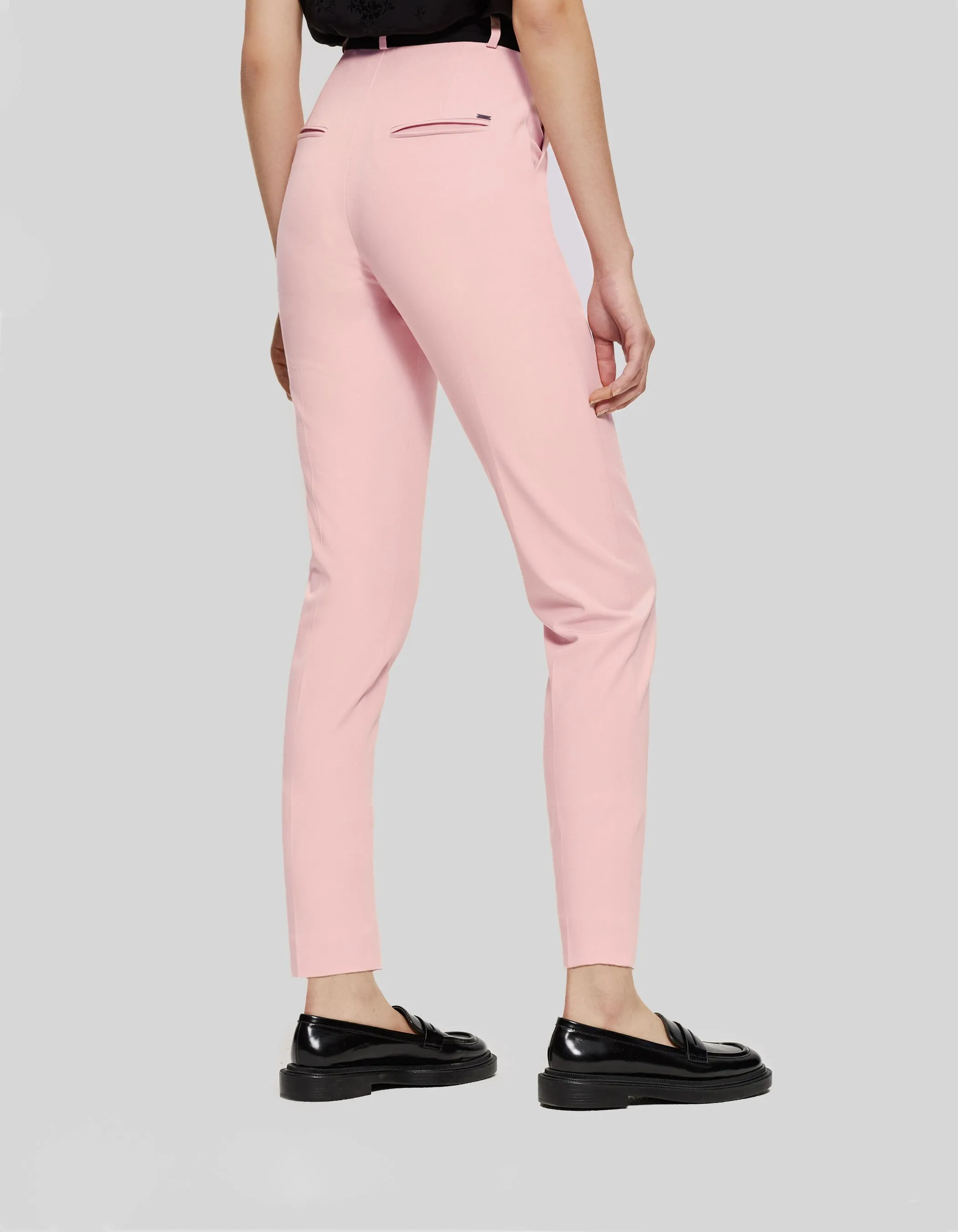 Pantalon de costume cigarette rose ceinture noire Femme