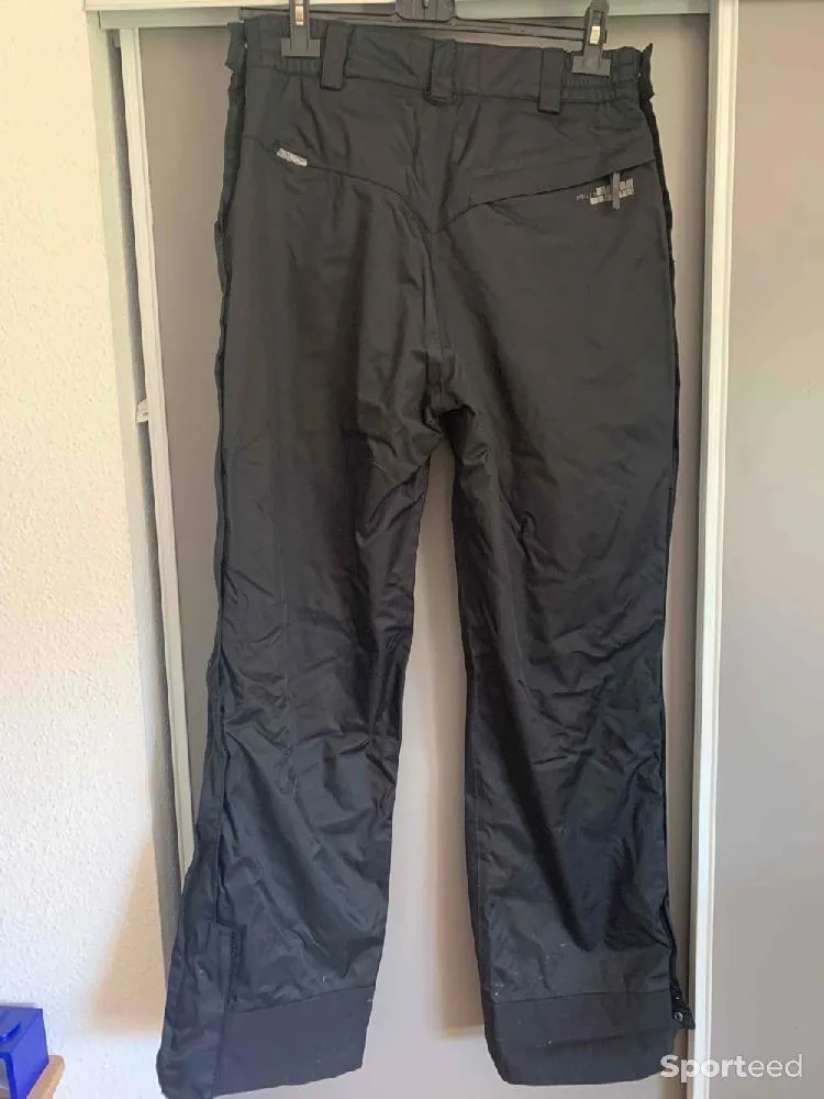 Pantalon de ski / rando Helly Hansen d'occasion Ajouté le : 11/09/2022