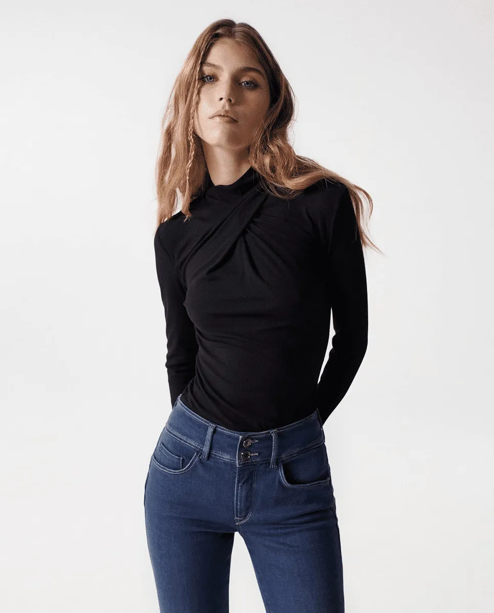 TWIST NECK LONG SLEEVE TOP